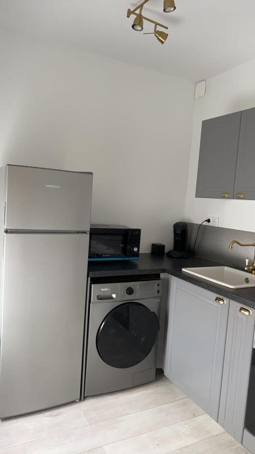 Detente Apartment